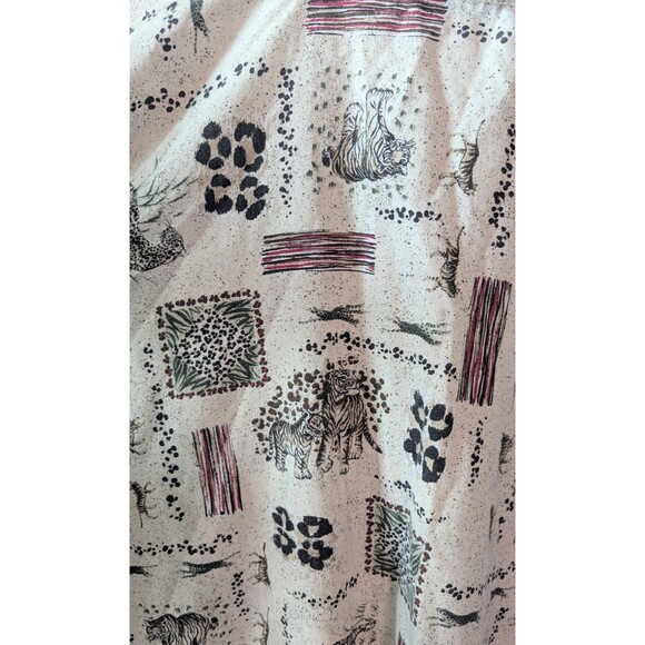 Tapestry Button Down Shirt Women's Size XL USA Safari Themed Tigers (800m) - Picture 4 of 4